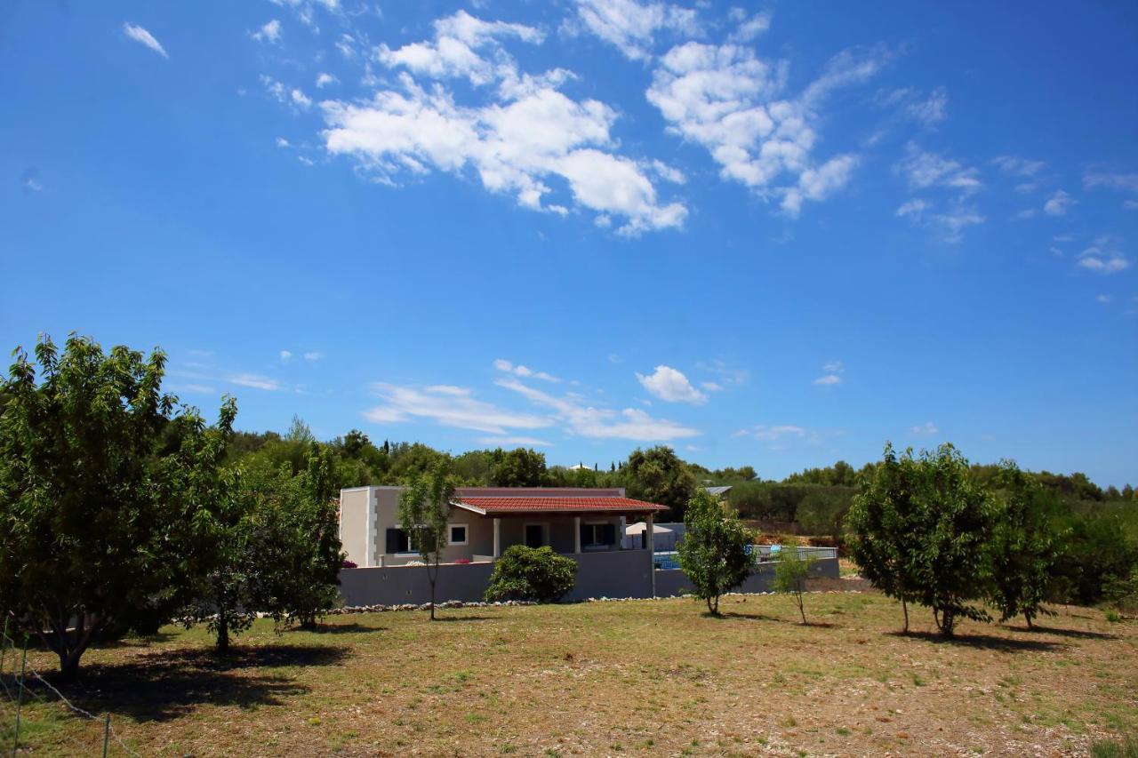 Vacation Home Meri Mirce Exterior foto